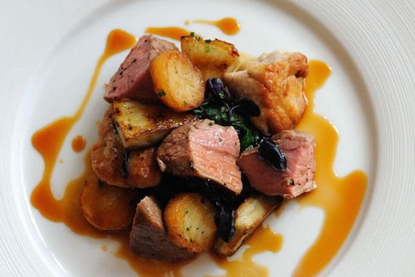 Montagu Arms Hotel Rose Veal